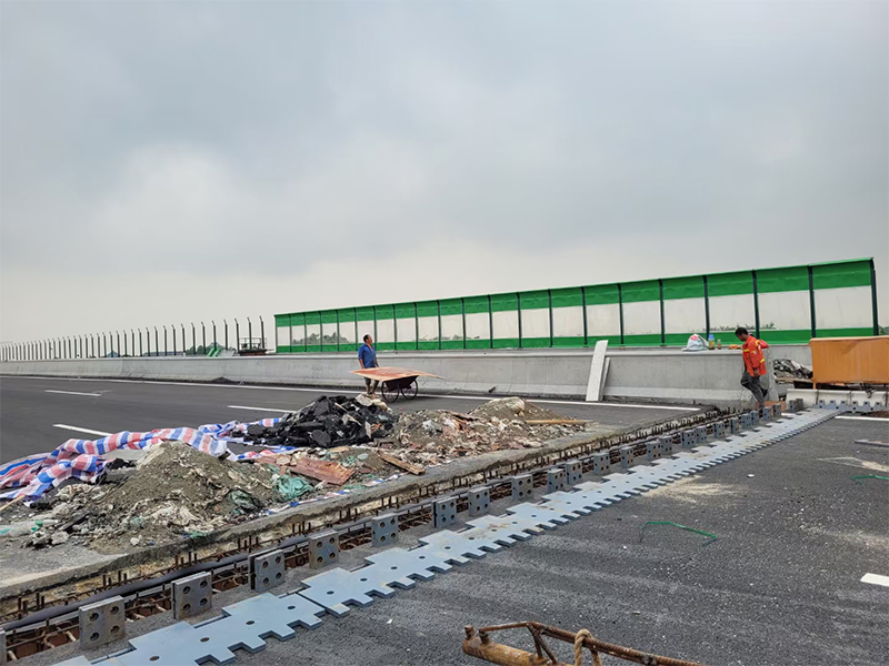 广西锌钢护栏厂家：桥梁护栏的设计要求