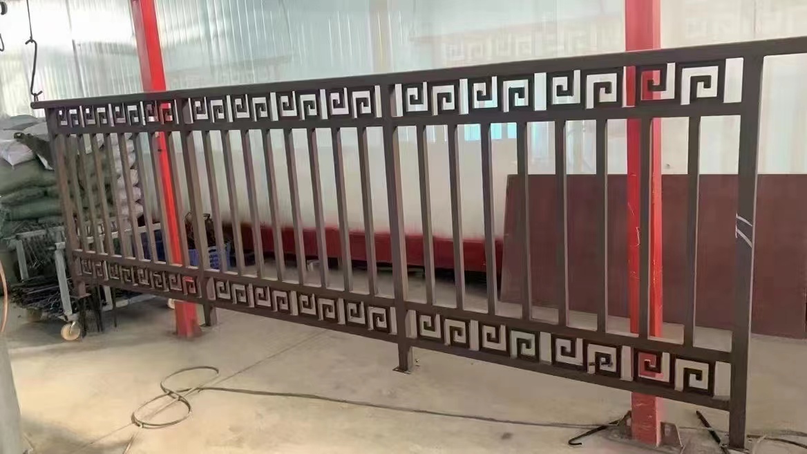 柳州市明华锌钢护栏型材有限公司-打造安全护栏的掌舵者